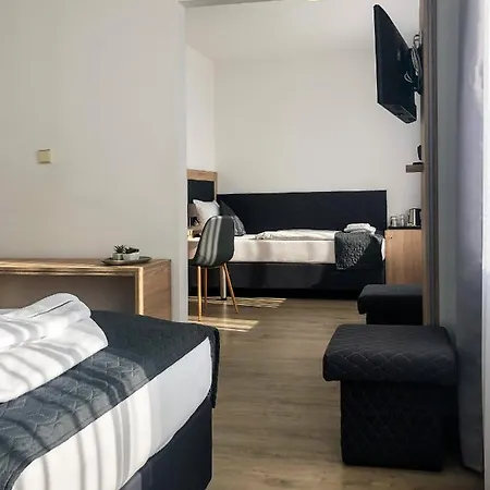 Hotel Bobr 3*