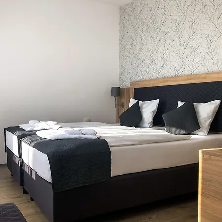 Szálloda Bobr Chomutov