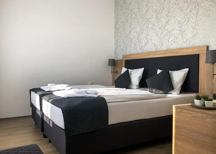 Bobr Hotel 3*